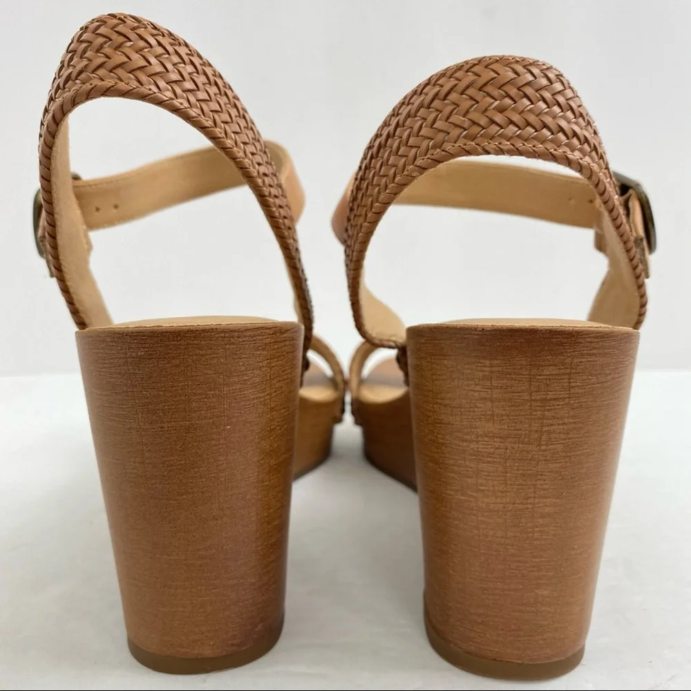 Lucky Brand Zyler Sz 9.5 Women’s Tan Macaroon Weevel Weave Woven Wedge Sandals